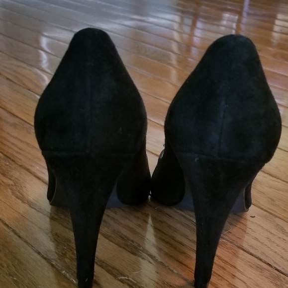 Michael Shannon black suede pumps heels 7 - Picture 5 of 6